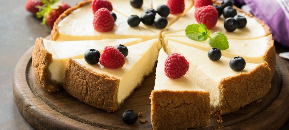 cheesecake with fruits