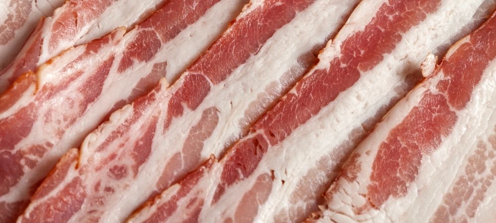 raw bacon slices